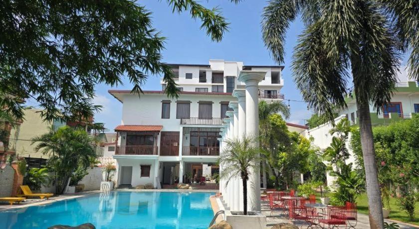Hotel Club Denovo Butwal Exterior foto